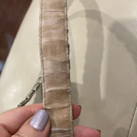 Women’s beaded bag - EUC inside and out - bronze/gold color - - Picture 4 of 5